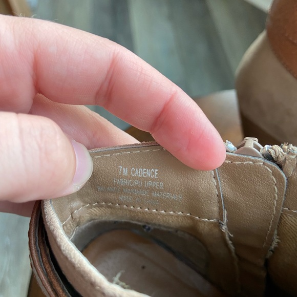 Francesca’s Cadence Tan and Brown Booties- Size 7 - Picture 4 of 11